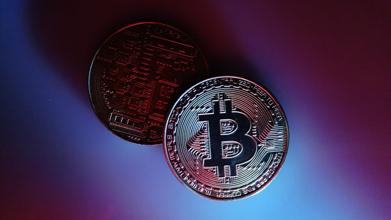 Should you invest in Crypto? How to approach bitcoin after FTX’s collapse | CNN Business
