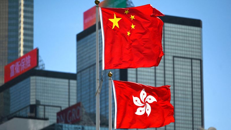 홍콩, 올림픽 축하 중 중국 국가 모독한 여성 징역형
