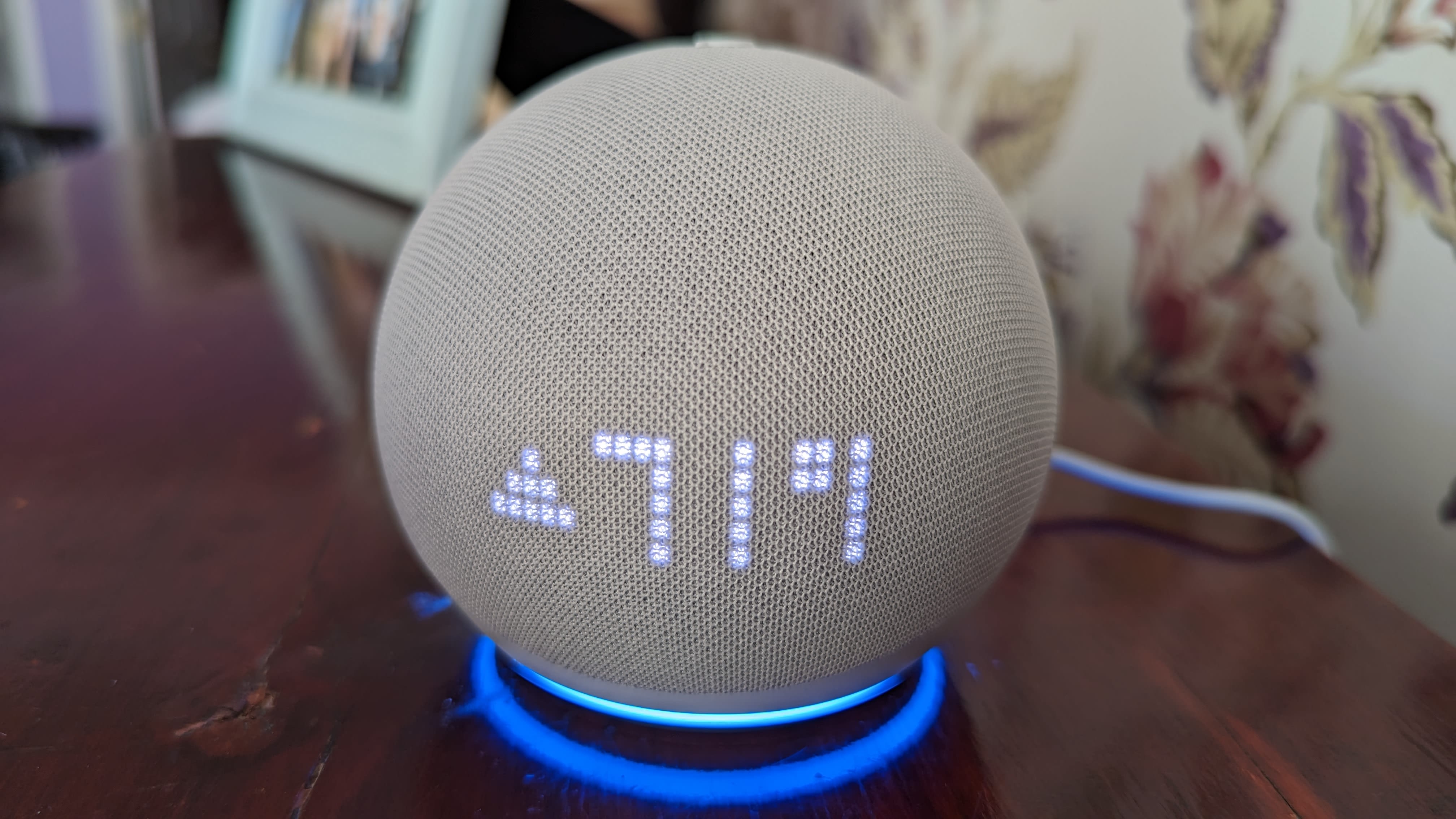 Echo Dot 5th Gen with CLOCK Smart speaker with Alexa