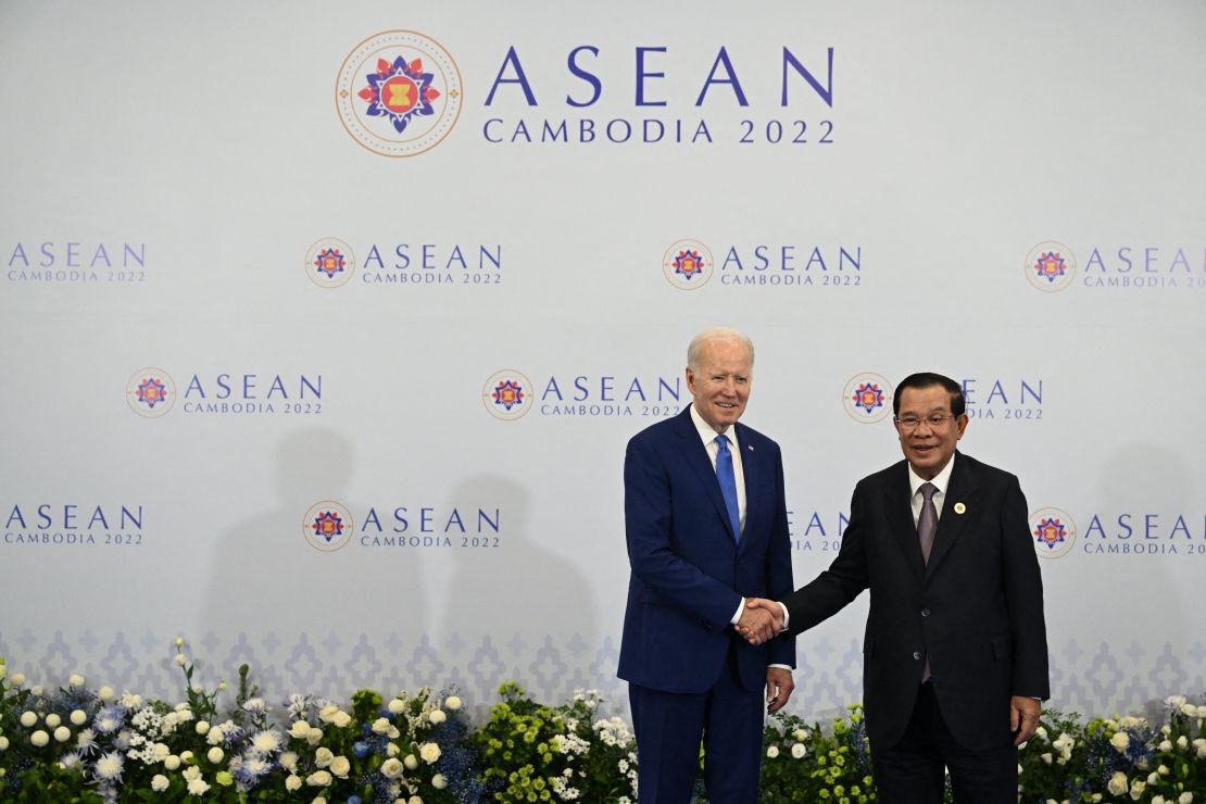 US President Joe Biden (L) meets Cambodia's Prime Minister Hun Sen on the sidelines of the Association of Southeast Asian Nations (ASEAN) Summit in Phnom Penh on November 12, 2022. (Photo by SAUL LOEB / AFP) (Photo by SAUL LOEB/AFP via Getty Images)