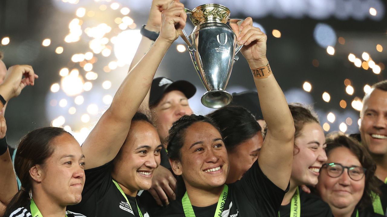 New Zealand celebrate winning the women's Rugby World Cup.