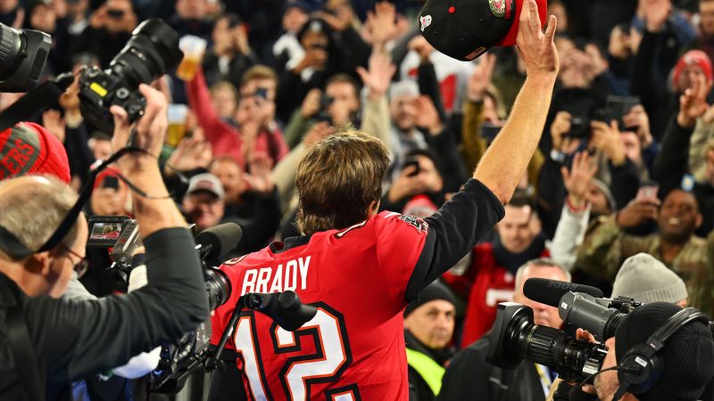 Tom Brady makes history as Tampa Bay Buccaneers win first-ever regular season game in Germany | CNN