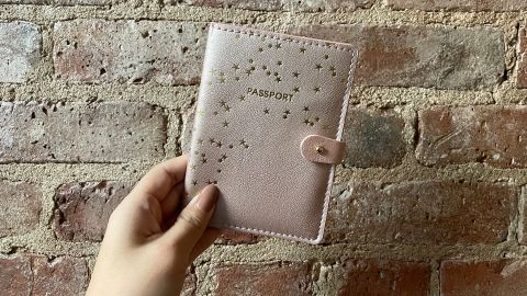 underscored sophie passport holder