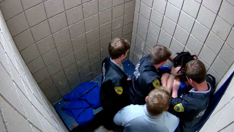 5 Georgia sheriff’s office employees placed on administrative duty amid investigations into the beating of a Black man in custody | CNN