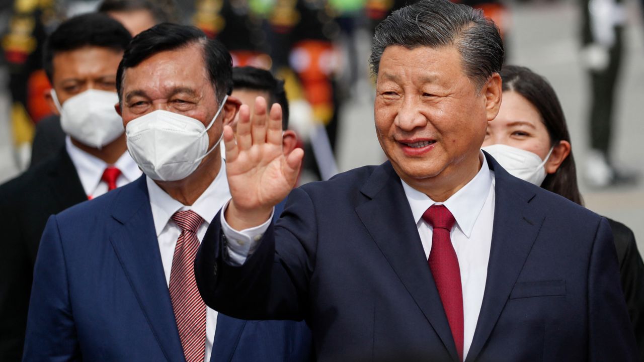 Chinese President Xi Jinping arrives for the G20 summit in Indonesia on November 14, 2022. 