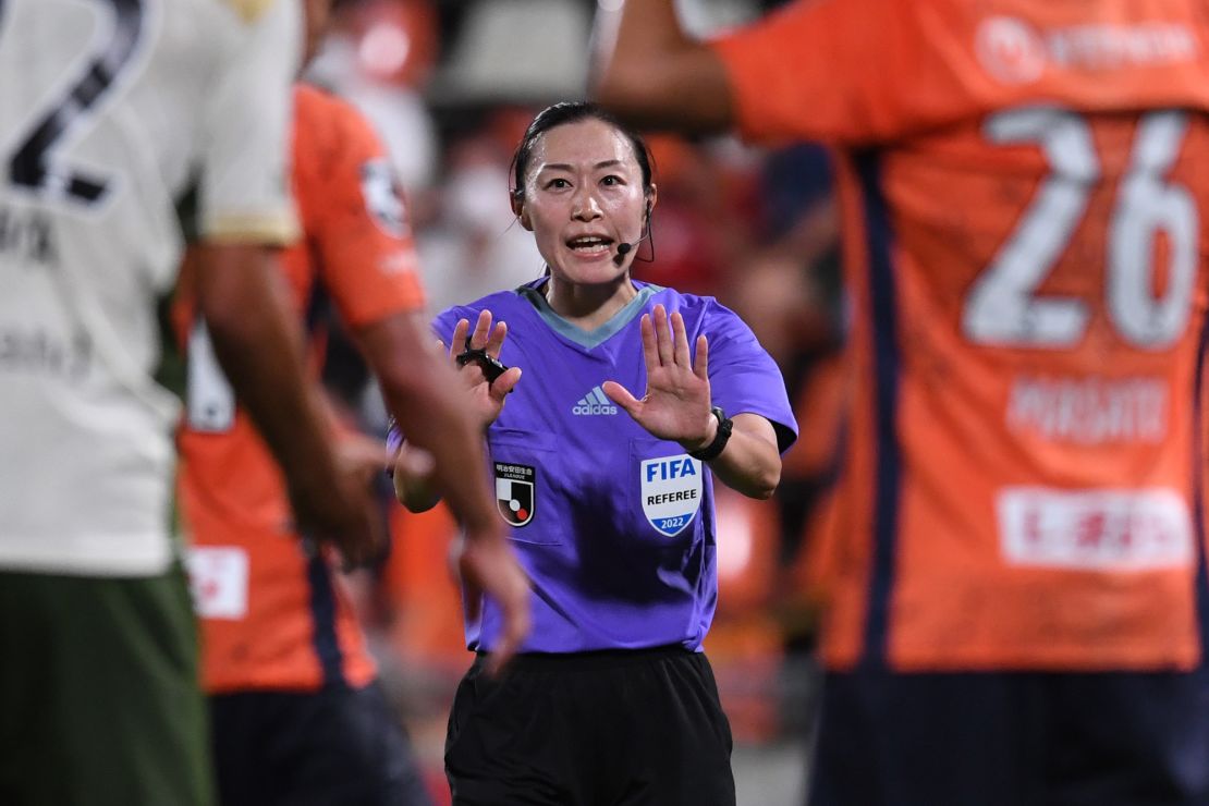 Referee Yoshimi Yamashita will make her debut at the men's World Cup. 