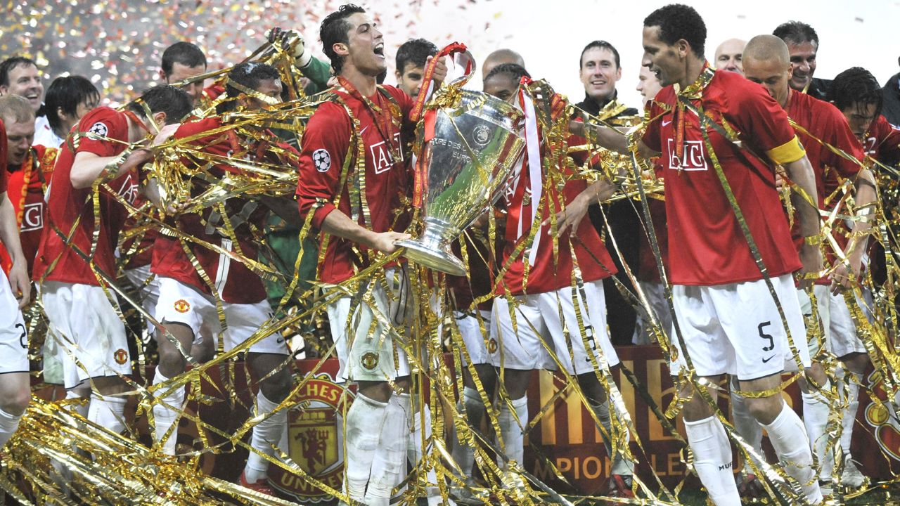 Ronaldo also took shots at his former Champions League winning teammates Wayne Rooney and Gary Neville .