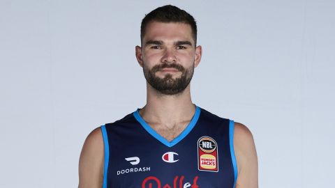 Isaac Humphries 