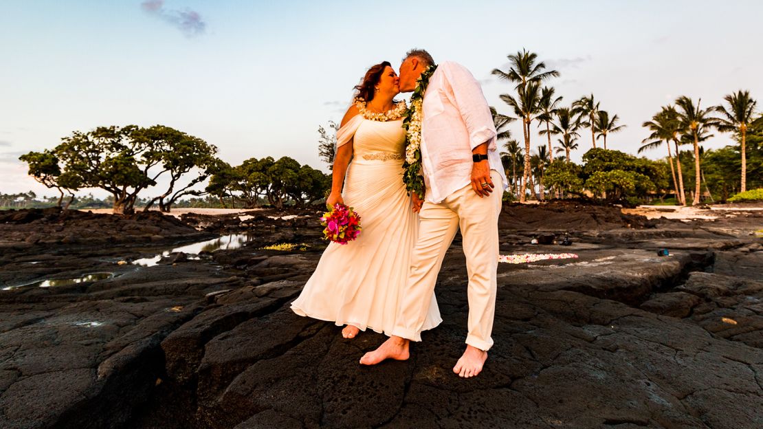 The couple eloped, and 10 years later celebrated their wedding anniversary in Hawaii, pictured.