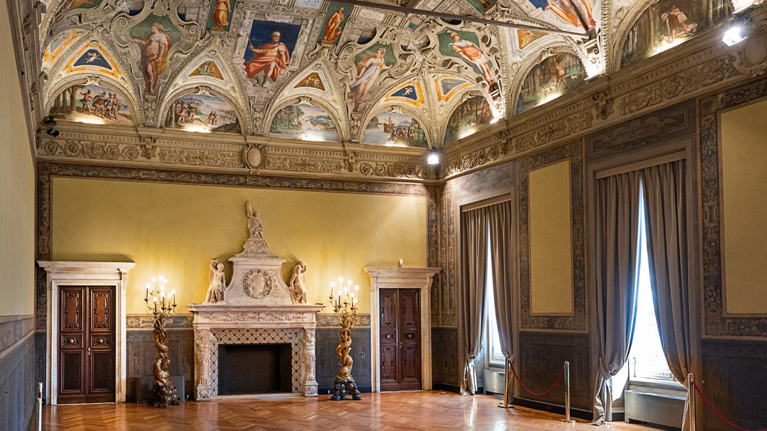 <strong>Look up: </strong>Palazzo della Meridiana often hosts exhibitions.