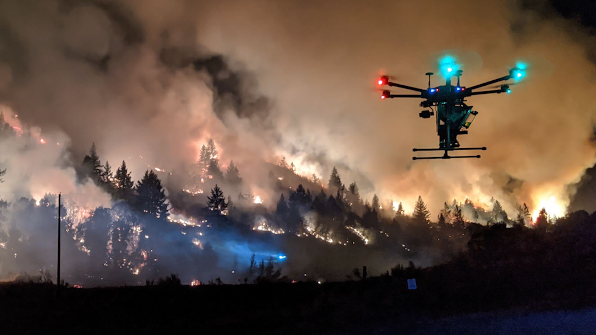 hjul nominelt Smitsom sygdom These fireball-dropping drones are on the frontlines of wildfire prevention  | CNN Business