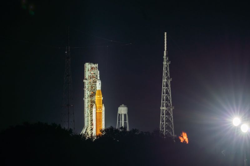 Historic NASA moon mission troubleshoots fuel leak ahead of launch