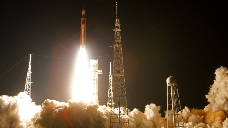 Peluncuran misi Artemis I menandai lompatan bersejarah bagi program bulan NASA