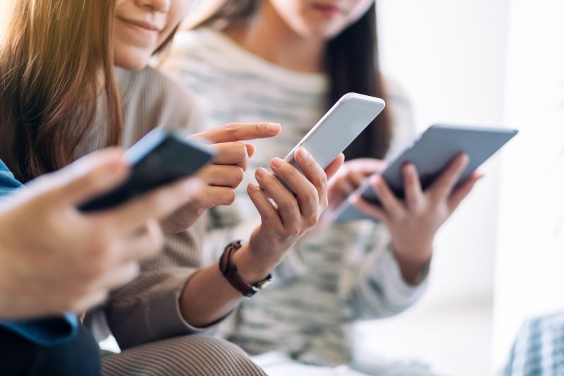 For adolescents social media might be a brain changer