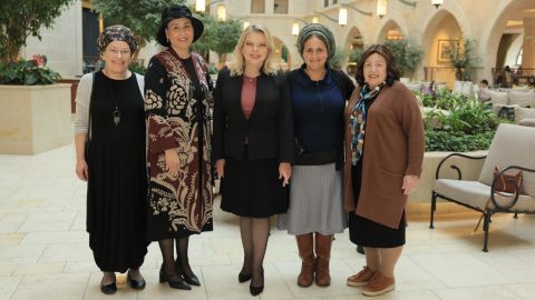 Right to left: Rivka Goldknopf, Ayala Ben Gvir, Sara Netanyahu, Yaffa Deri, Galit Maoz