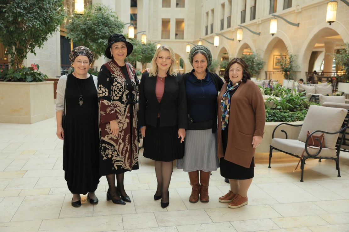 Right to left: Rivka Goldknopf, Ayala Ben Gvir, Sara Netanyahu, Yaffa Deri, Galit Maoz