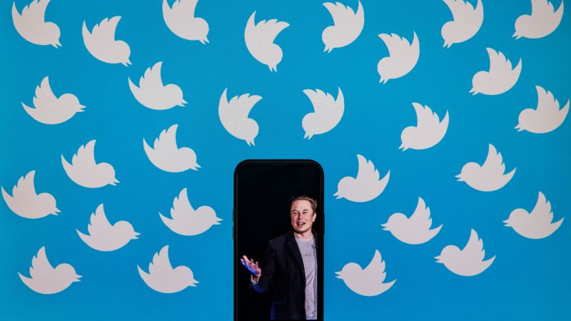 Twitter under Musk shows ‘the unwinding of a person’ not a company: Scott Galloway | CNN