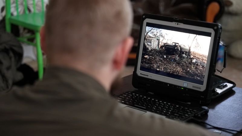 WATCH: Video shows Ukrainian forces infiltrating Russian command center | CNN