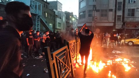 A photo obtained by AFP outside Iran on September 21, 2022, shows Iranian protesters taking to the streets of the capital Tehran during a protest in support of Mahsa Amini, days after she died in police custody. detention.