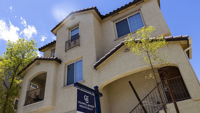 Mortgage interest rates fall for the second week in a row Mortgage interest rates fall for the second week in a row