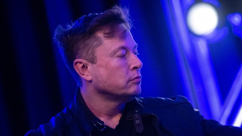 Layoffs, ultimatums, and an ongoing saga over blue check marks: Elon Musk’s first month at Twitter | CNN Business