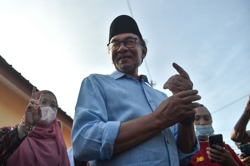 Anwar Ibrahim: Malaysian Prime Minister's Remarkable Rise Prisoner To ...