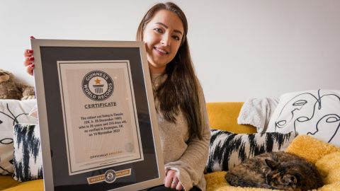 "I didn't imagine I'd share my home with a world record holder," said Flossie's owner Vicki Green.
