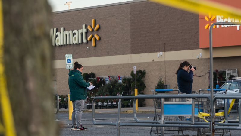 Authorities disclose note found on Walmart shooter’s phone | CNN