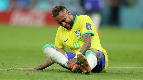 Neymar injured his leg in the match against Serbia. 
