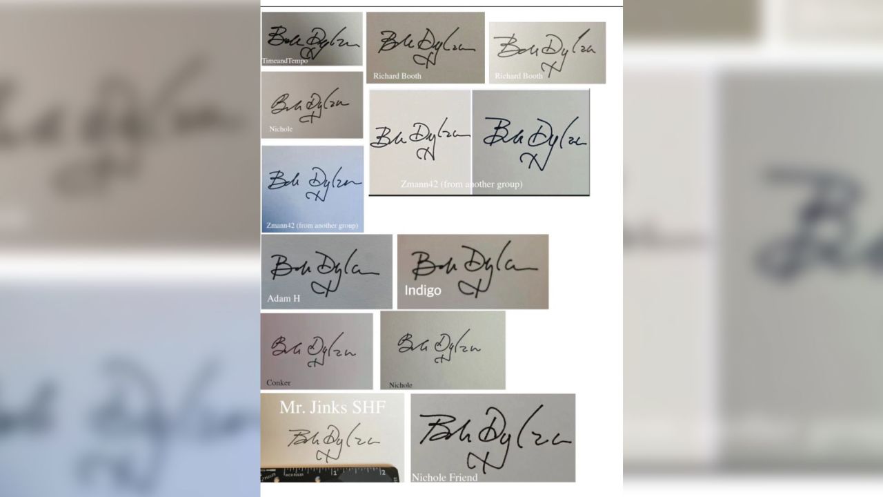 Fans compared the autographs on the special copies of "Philosophy of Modern Song" and concluded they were identical.