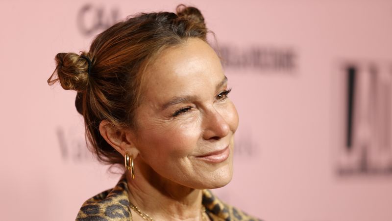 Jennifer Gray promet d’autres personnages de « Dirty Dancing » dans la suite