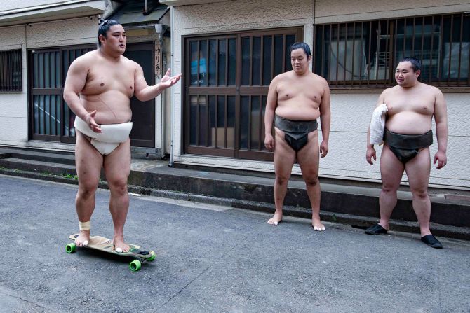 Sharabani often spent time hanging around Tokyo's Ryogoku district, where, he said, 'you'll see 10 to 15 sumo wrestlers (a day), on average, just walking around.'