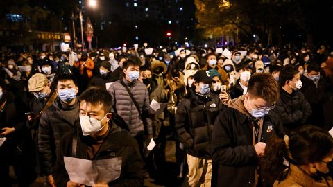 Protesters took to the streets in Beijing to call for an end to the epidemic by zero on November 28.