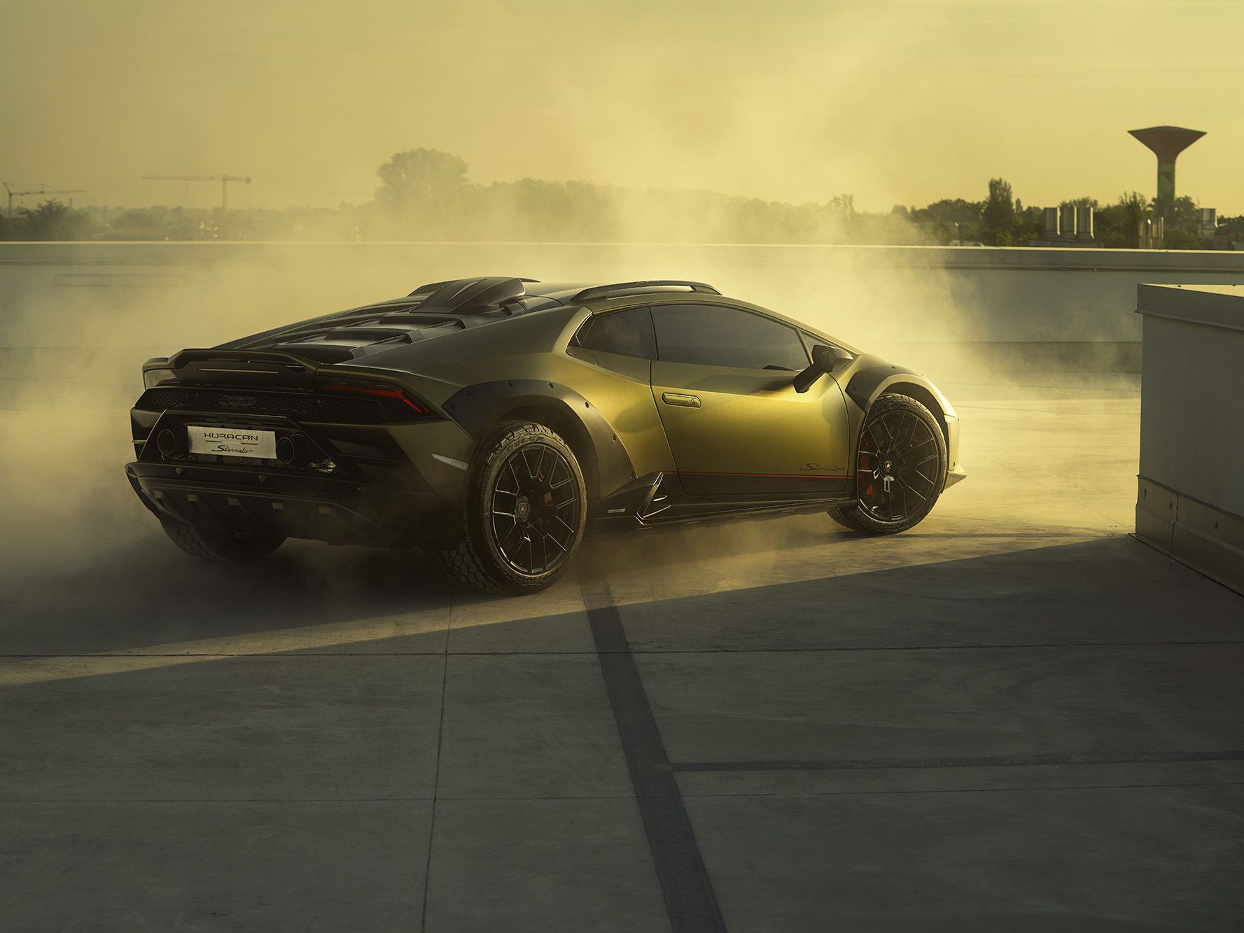 Lamborghini's last purely gas-powered supercar will be an off-road beast |  CNN Business