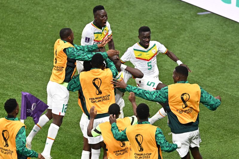 Senegal and Netherlands progress to World Cup knockout stages CNN