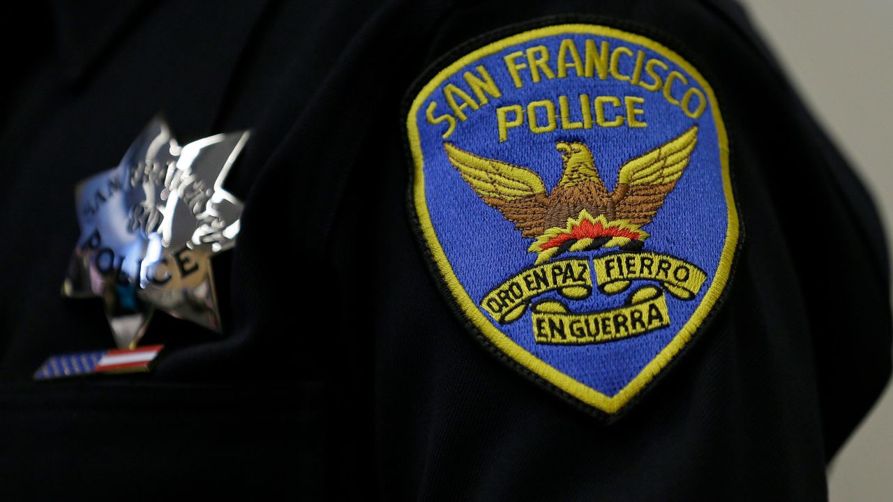 01 san francisco police badge FILE