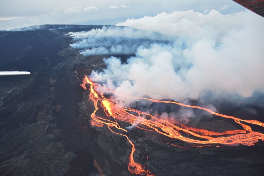 Fountains of lava as tall as 200 feet burst from Mauna Loa on November 28, the US Geological Survey said. 