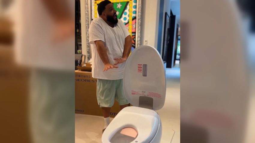Drake DJ Khaled Toilet Gift 1