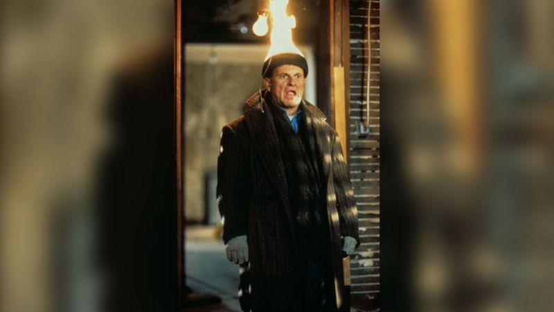 Joe Pesci says taking part in Harry within the ‘Dwelling Alone’ movies got here with some ‘critical’ ache | CNN