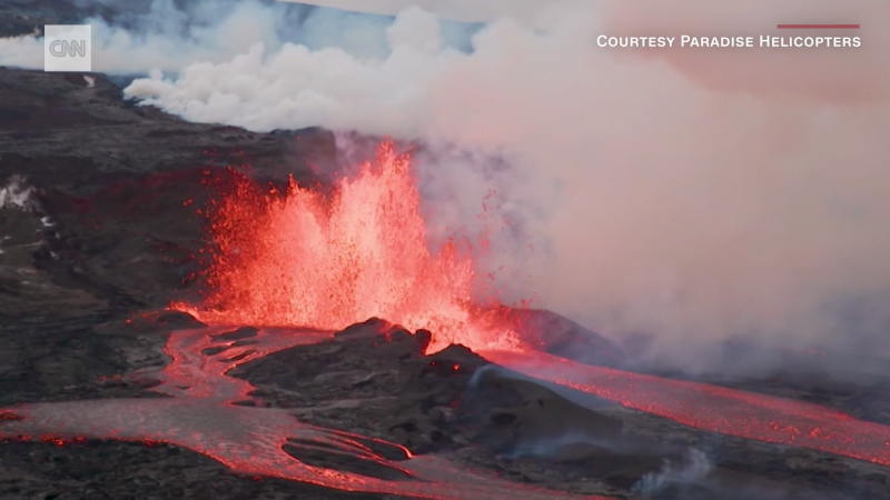 New Footage Shows Mauna Loa Eruption As Lava Approaches Highway Cnn