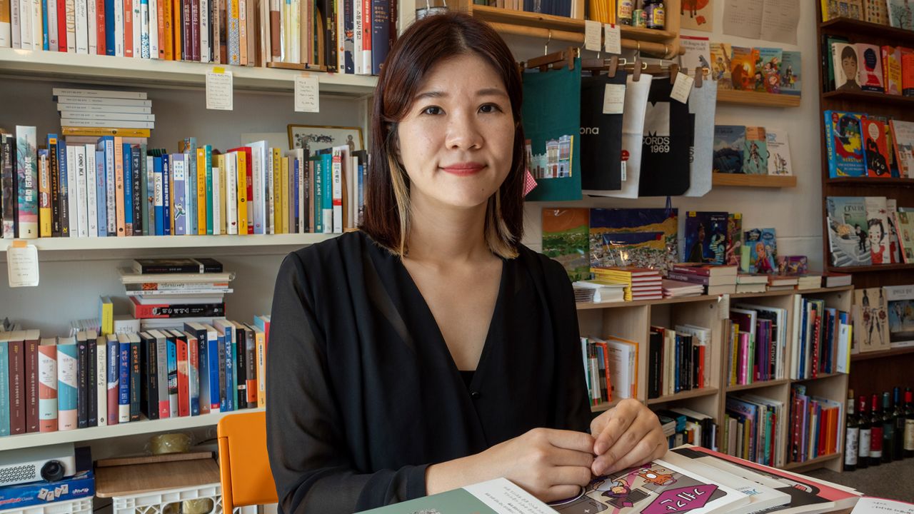 Author Lee Jin-song at Spain Bookshop in Seoul where her books are sold.