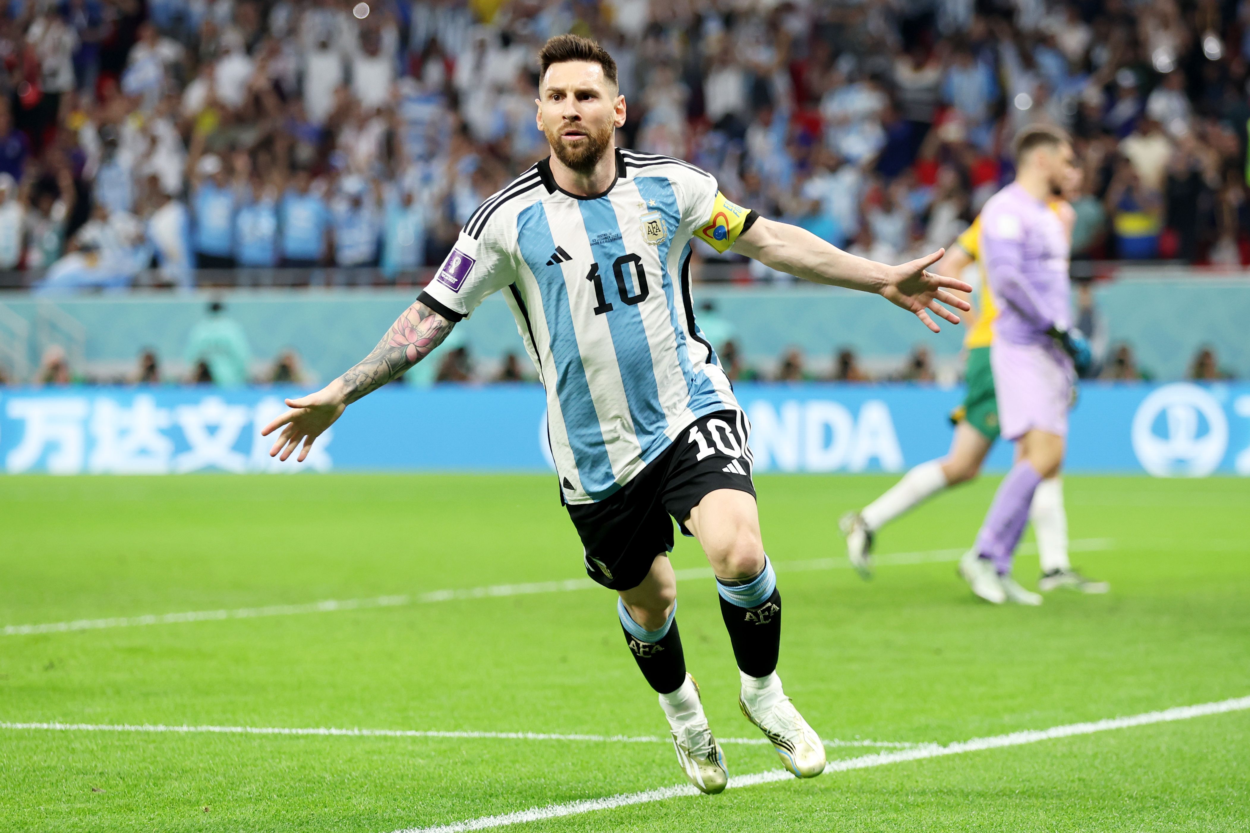 Lionel Messi scores in 1000th career game as Argentina reaches World Cup quarterfinals 
