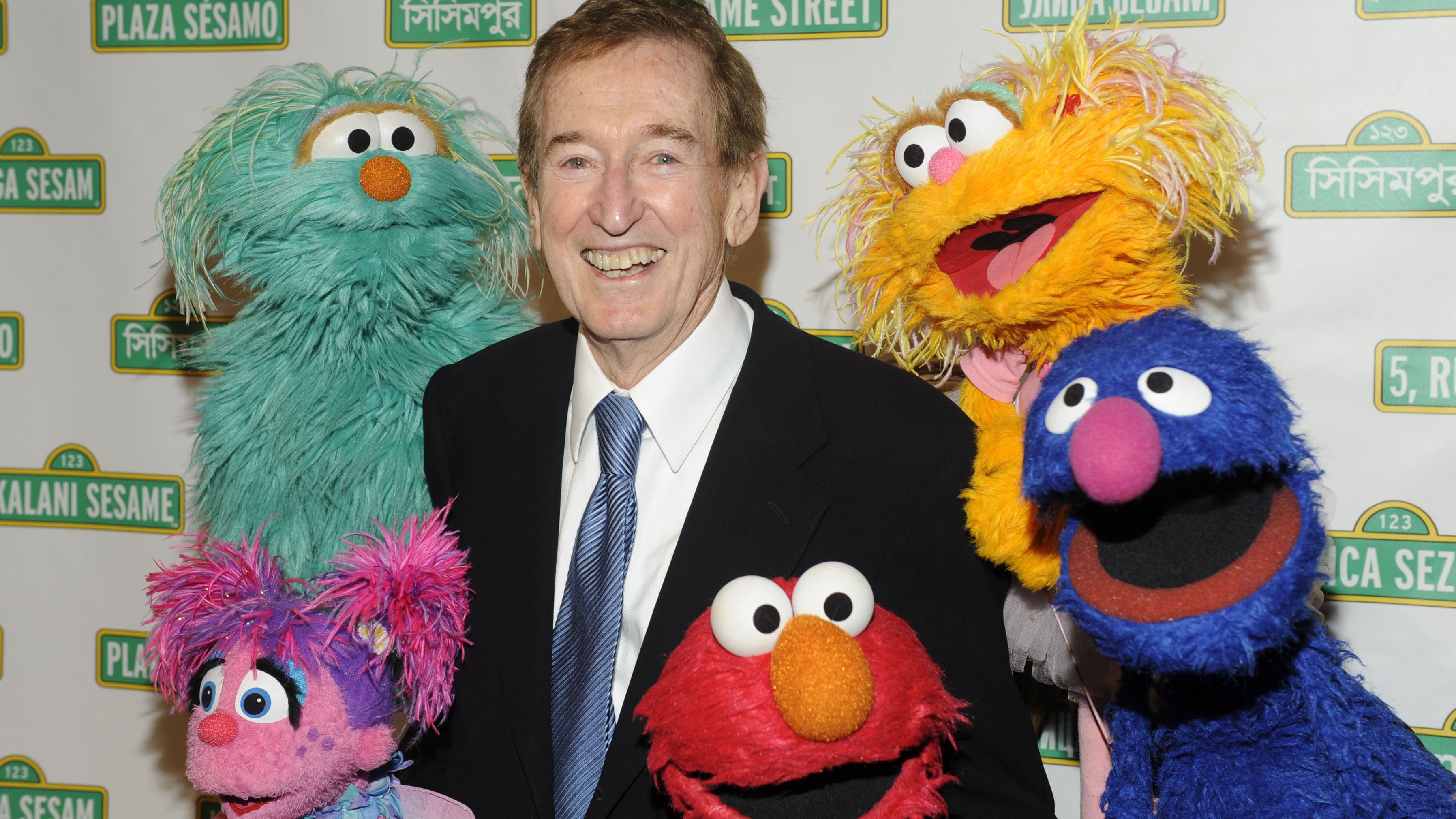 <a href="https://www.cnn.com/2022/12/04/entertainment/bob-mcgrath-obit/index.html" target="_blank">Bob McGrath,</a> an original cast member of the beloved children's program "Sesame Street," died on December 4, according to statements from his family and Sesame Workshop. He was 90.