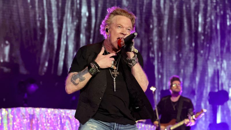 Axl Rose will stop tossing mic after a fan was reportedly injured | CNN