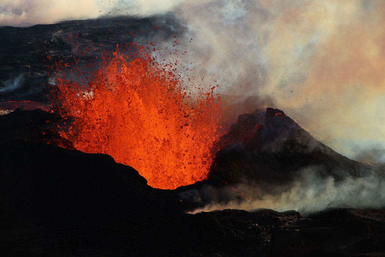 A fissure erupts on the volcano's Northeast Rift Zone on December 1.
