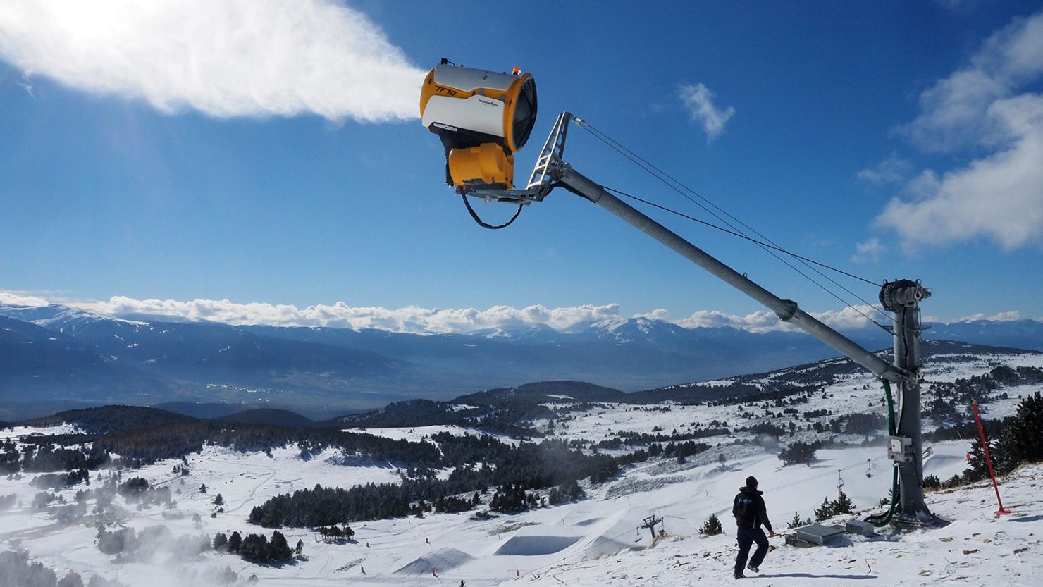 Climate change forces more ski resorts to produce fake snow