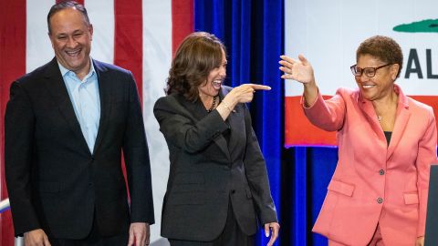 Vice President Kamala Harris and second gentleman Doug Emhoff join Karen Bass as she campaigns at UCLA in Los Angeles on Monday, November 7, 2022. 