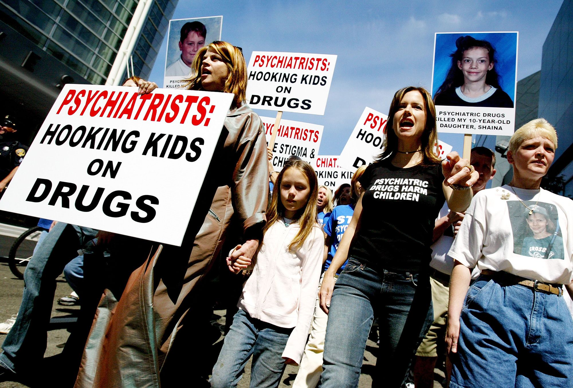 Alley and actress Kelly Preston, second from right, march against the American Psychiatric Association in San Francisco in 2003.