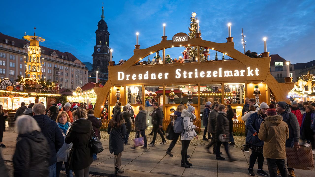 <strong>Long traditions:</strong> The Striezelmarkt is probably the oldest Christmas market in Germany, having run since 1434.