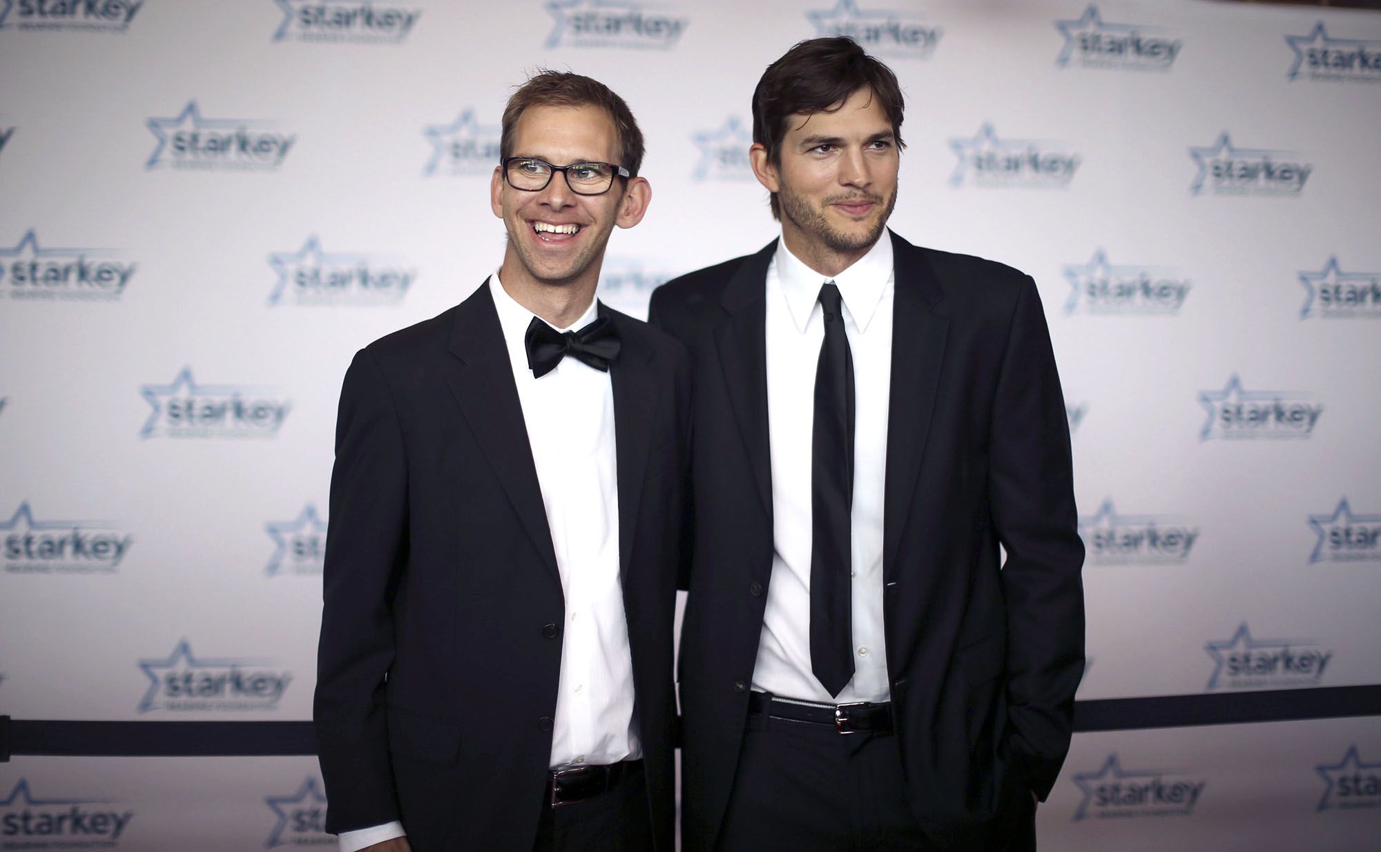 Ashton Kutcher and twin Michael talk health, guilt and rift between them |  CNN
